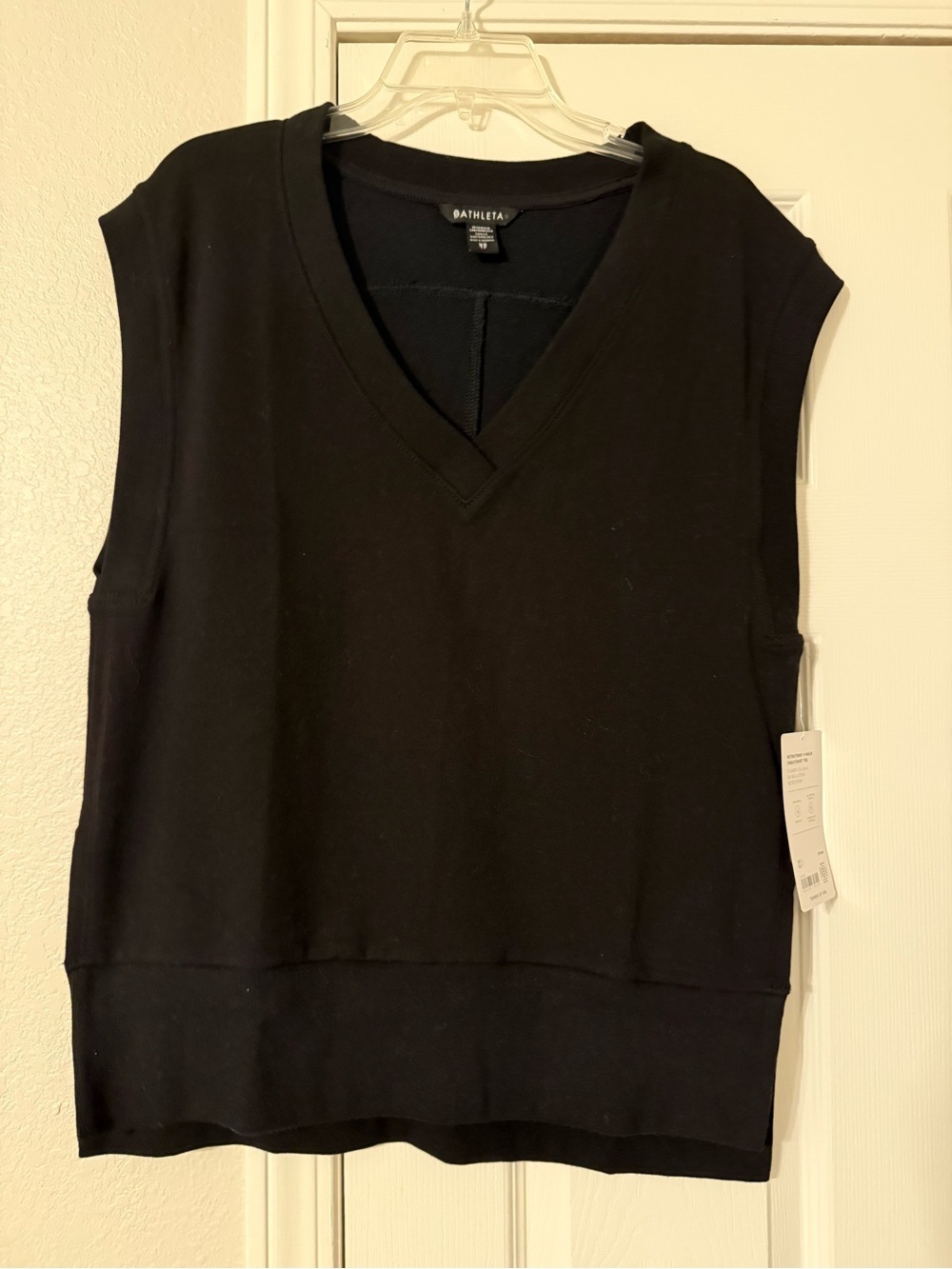 Athleta Black V-Neck Sleeveless Tank